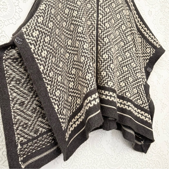 Lauren Ralph Lauren Aztec Southwest Wool Knit Pullover Poncho Sweater - Picture 4 of 9